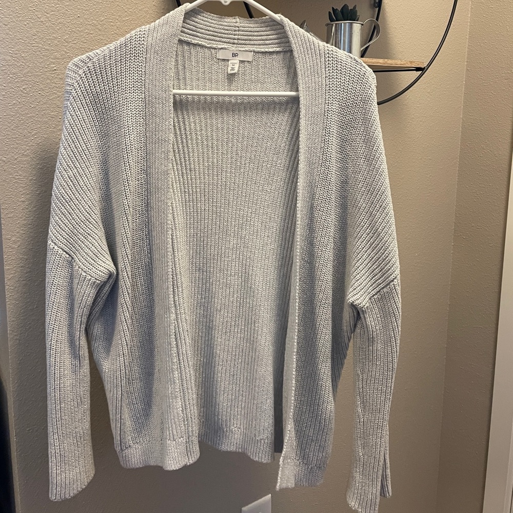 Grey cardigan